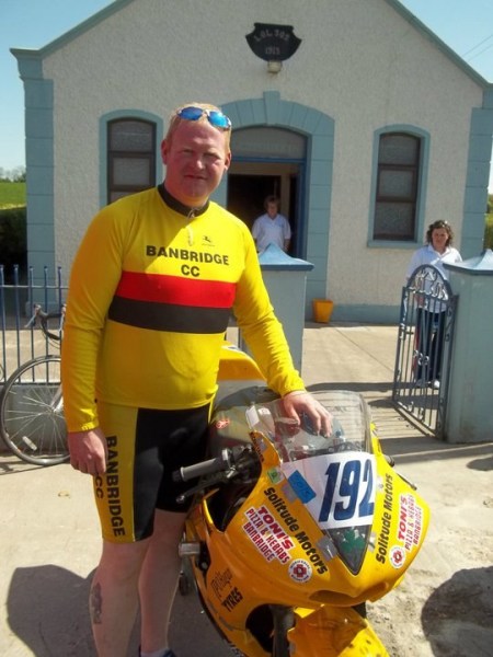 Michael looking very yellow !!